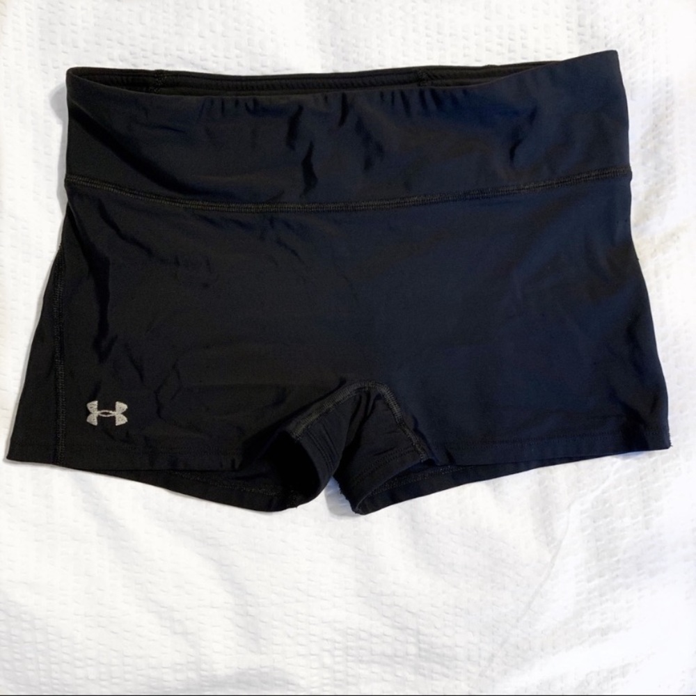 UNDER ARMOUR BLACK SHORTS!!
